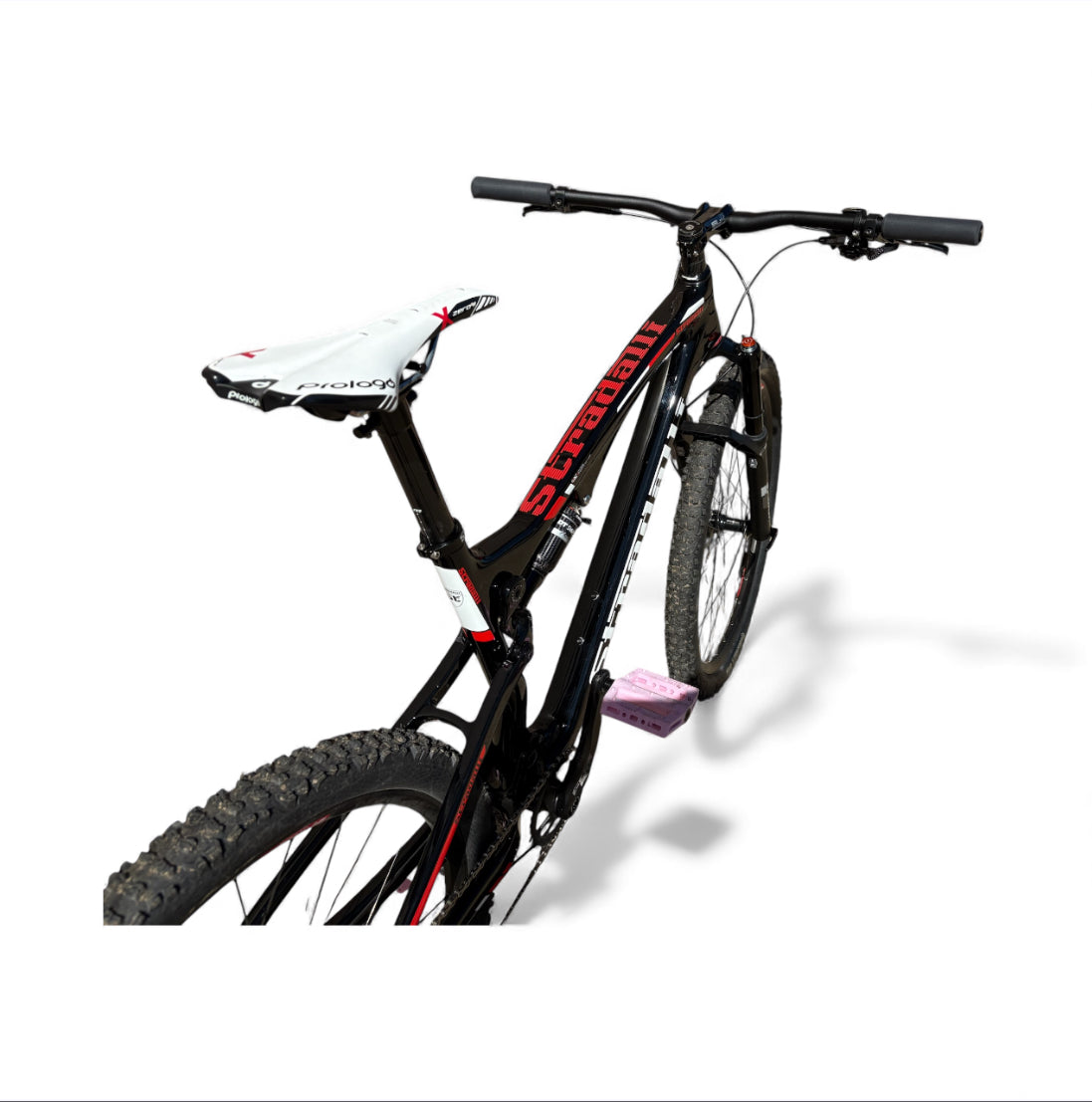 Red/ Black 650/ 27.5 MTB 19in